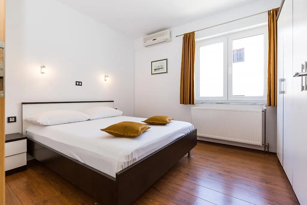 Apartments Duje Ribnica Obrovac