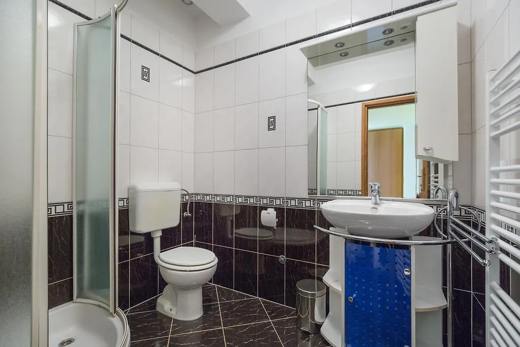 Apartments Duje Ribnica 0*, Obrovac Croatia